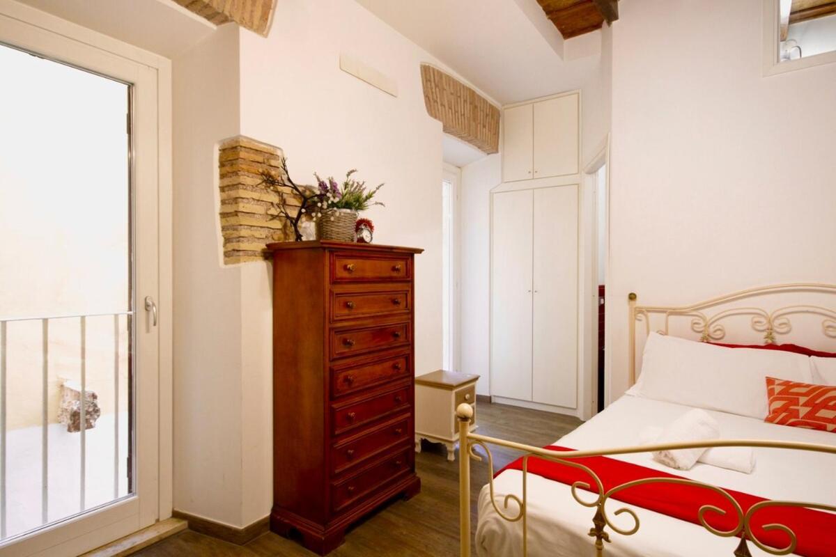 Apartmán Hc - In The Heart Of Campo De' Fiori Řím Exteriér fotografie